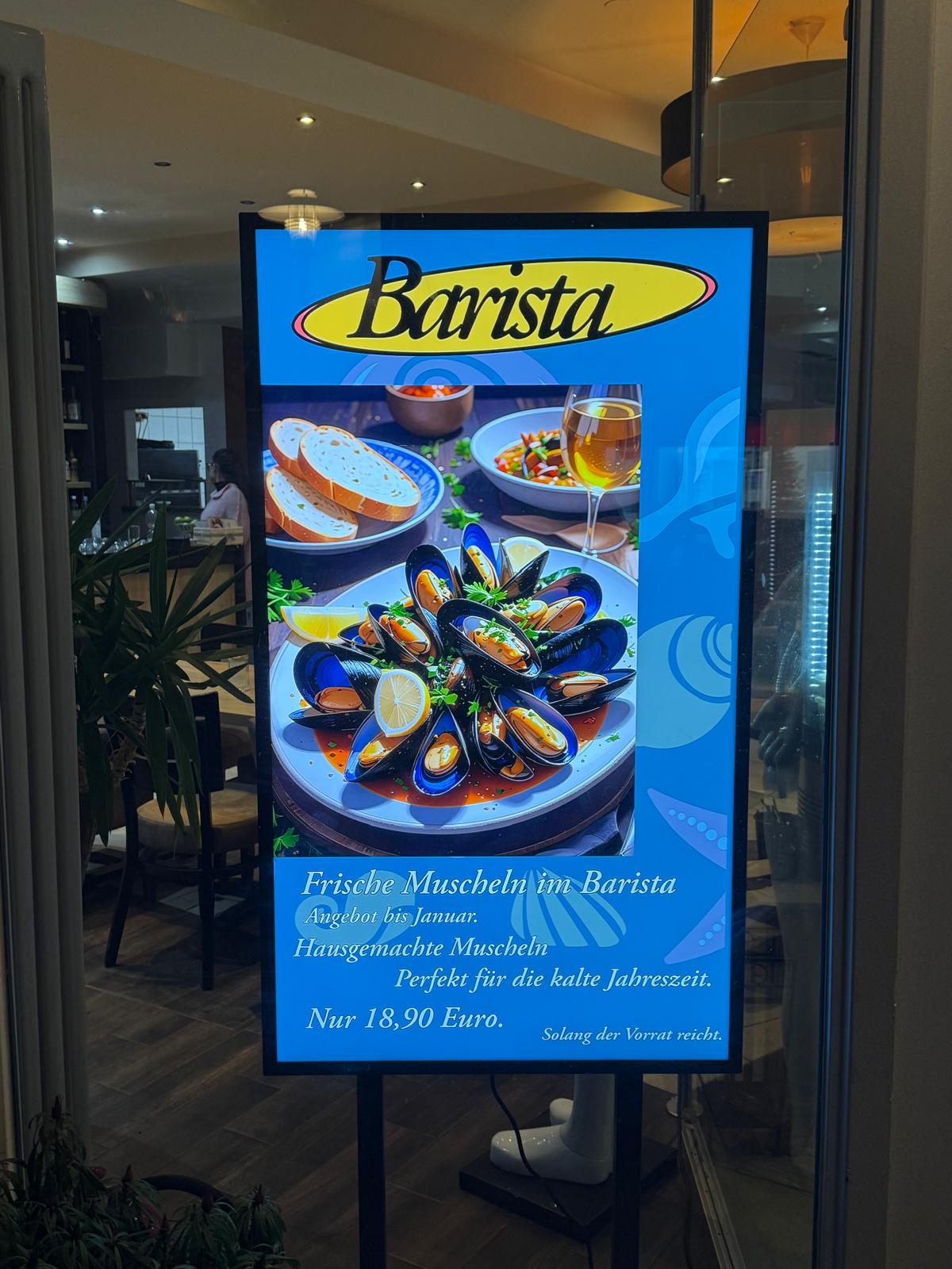 Werbung auf digitalen Displays im Alltag